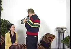 Homens cheios de luxúria faz vídeo pornô da angélica dois boa menina