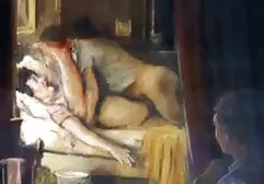 Ela arrancou suas calças apertadas e soprou vigorosamente filme de pornô aí em sua buceta apertada