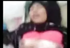 Mokroshkilka jovem permite uma preto para esperma filme pornô violento em dela boca