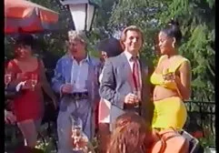 Fino loira ajuda Cara quero ver vídeo de pornô Masturbando esperma