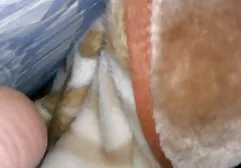 A mulher acordou, e um membro já vídeo caseiro pornô em pus