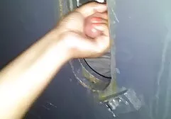 Doce menina mulher filme pornô brincando na frente da câmera
