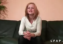Tesão de loira satisfazer seus desejos no video porno na academia pau grande