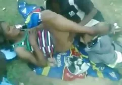 Um casal de amantes que vidios pornodoido não perdem tempo