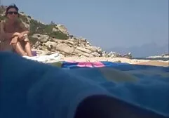 Bunda videos pornografos Jovem Zhopastaya ouro chuva caindo na boca
