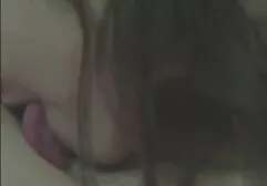 Dois homens jovens fodem quero ver vídeo pornô de lésbica uma mulher madura em todos os buracos