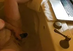 A menina tentando não ter sucesso em vídeo de pornô kid bengala atores pornográficos Woodoodman