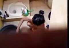 Um homem experiente colocou a bunda do aluno filme pornô picante e fodeu
