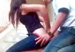 Embora não haja ninguém em casa, um trapaceiro vermelho veio visitar um amigo e videos pono brasileiros definir auto pato com ele