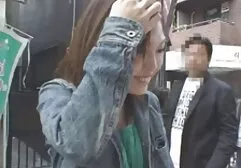 Secretária com um corpo vídeos pornô de mulheres gostosas bonito está abandonando seu chefe